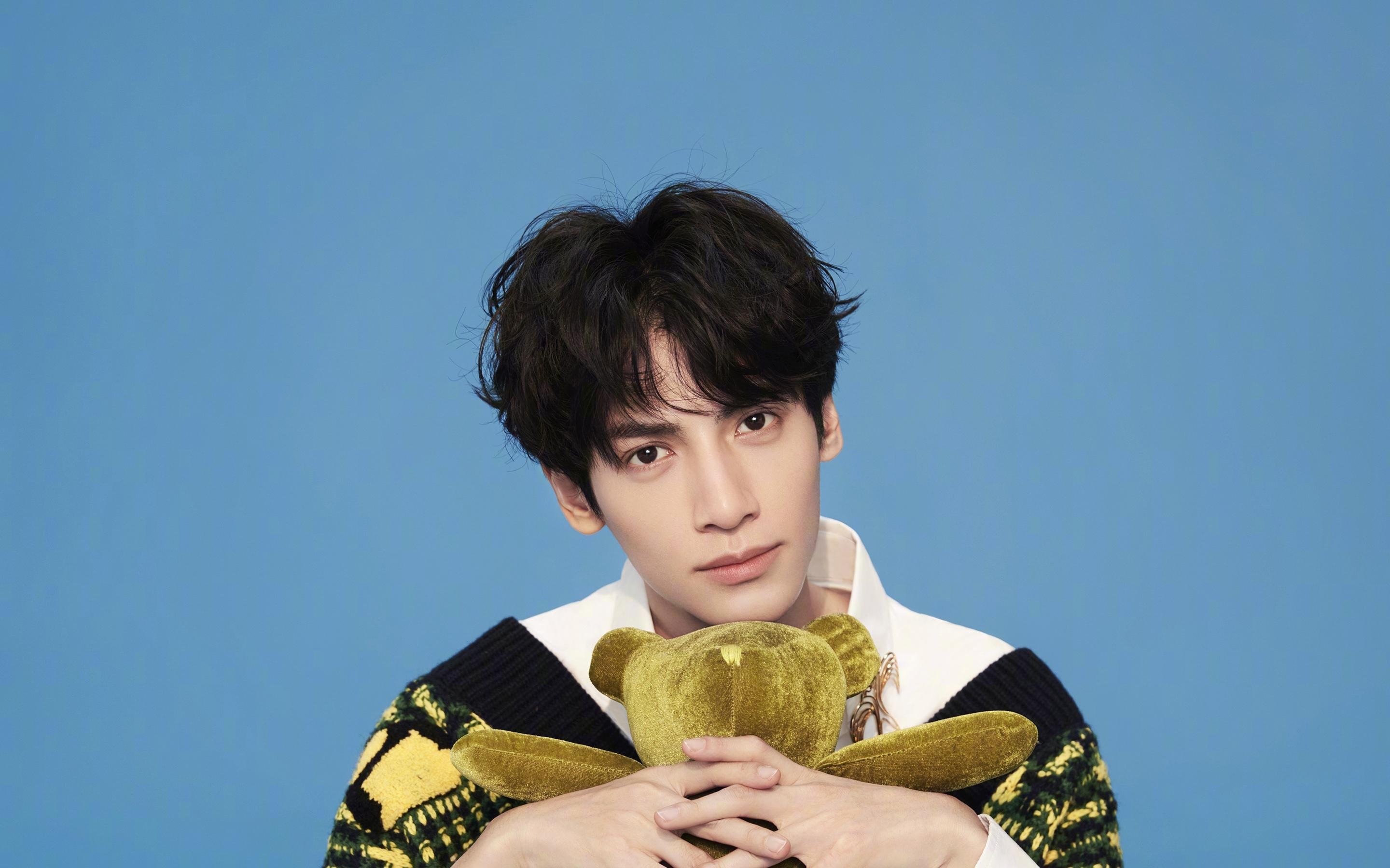 利物浦采用全面高压战术，连续三场零封，利物浦never walk alone