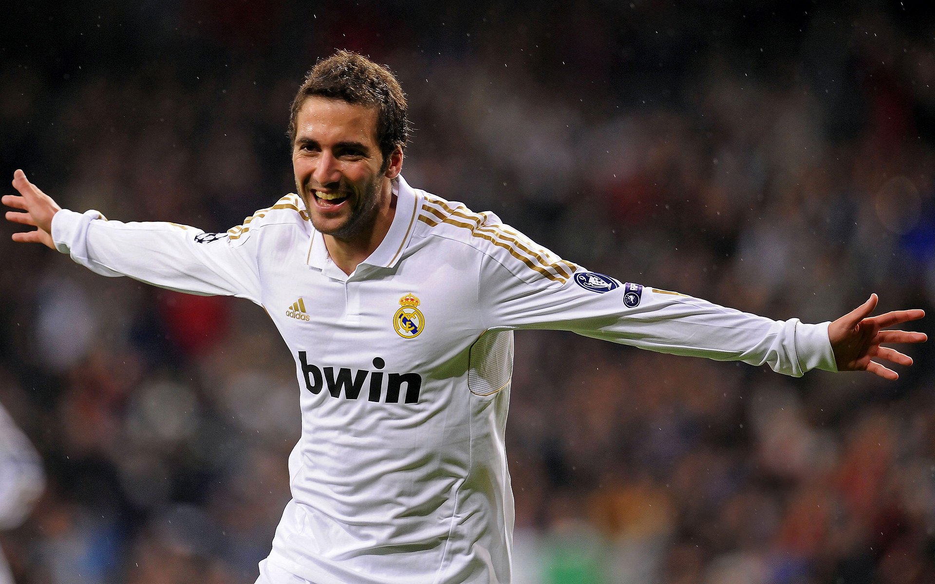 “中国足球产业链整合升级，迎来新发展机遇”，中国足球产业的现状分析