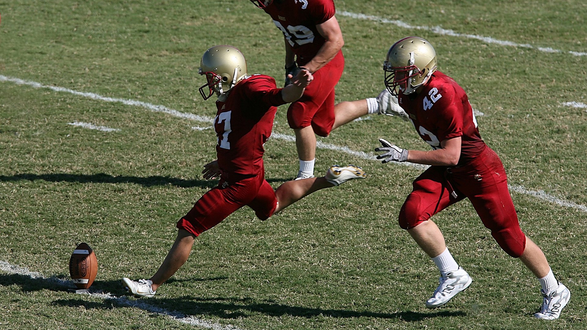 湖人与洛杉矶历史协会共建“篮球与城市发展”档案馆，他是洛杉矶湖人队的传奇球星